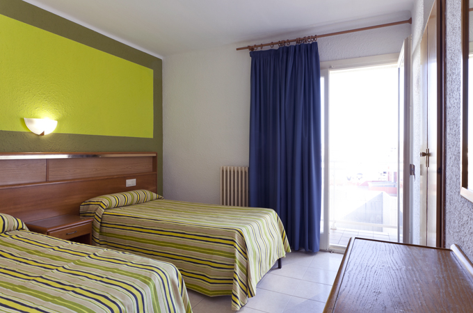 freundliches Zimmer im Don Juan Center