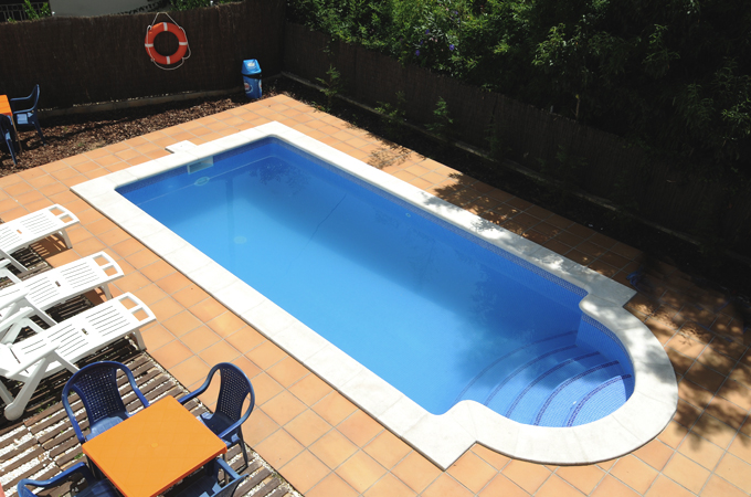 ein kleiner Pool der Hotelanlage