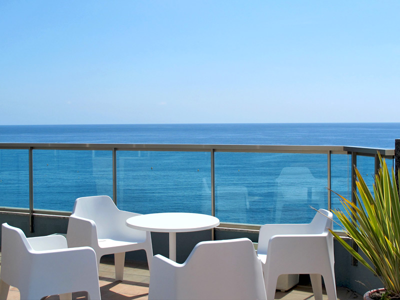 Terrasse mit Meerblick